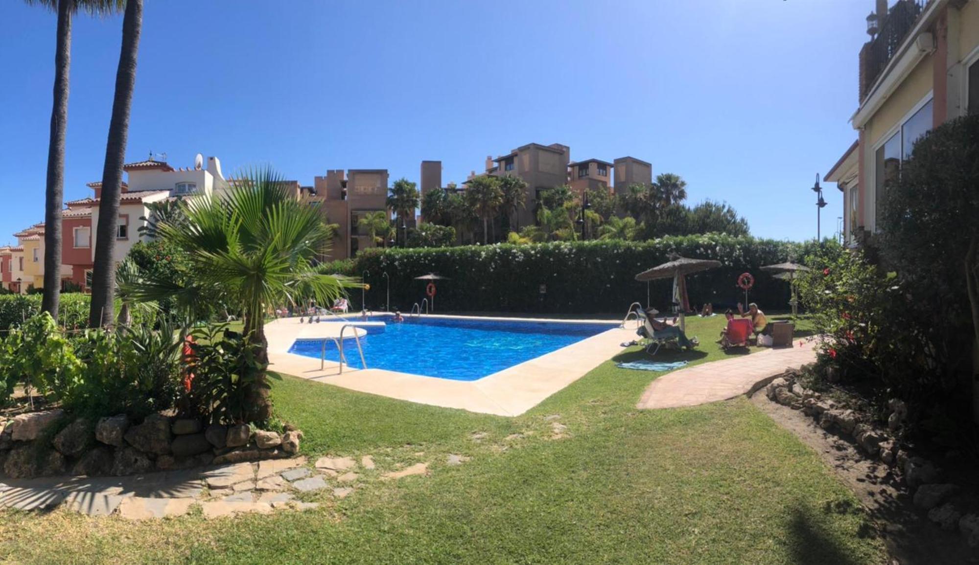 Garden Beach Townhouse Estepona Exterior photo