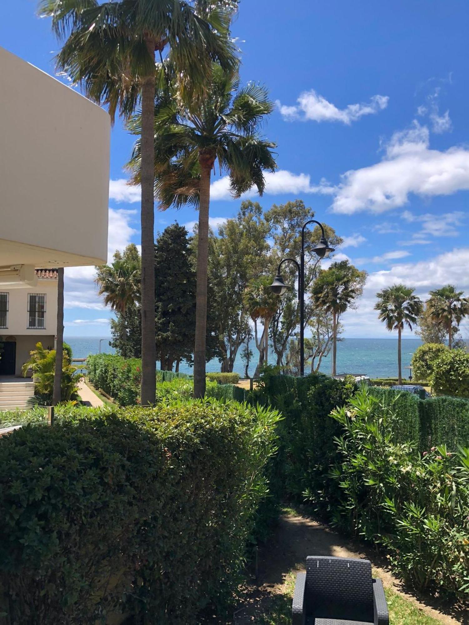 Garden Beach Townhouse Estepona Exterior photo